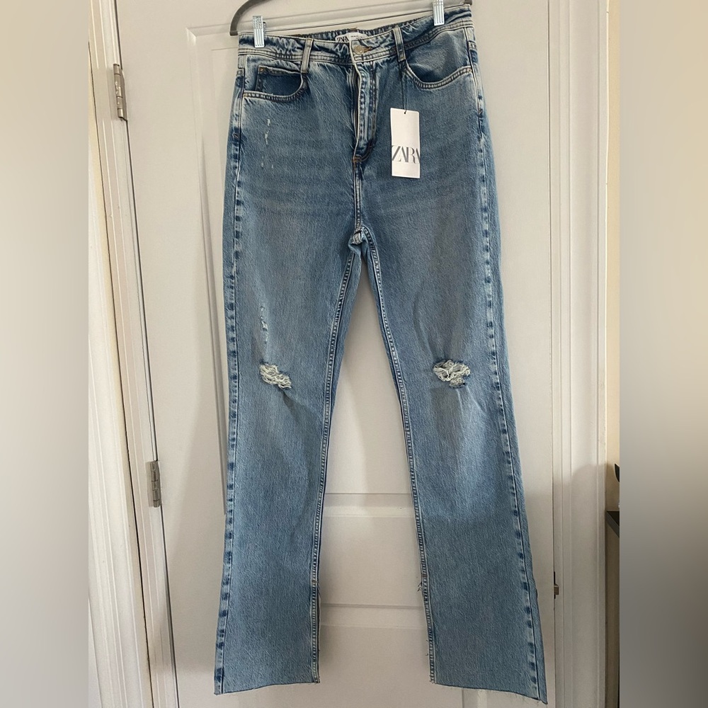 (NWT) Zara High Rise Jeans with Unfinished Hem - Size 31